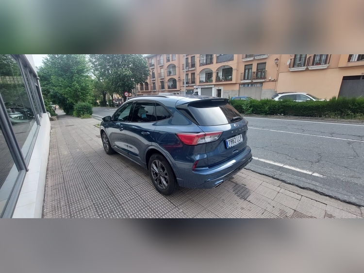 Ford Kuga 2.0 150cv foto 8